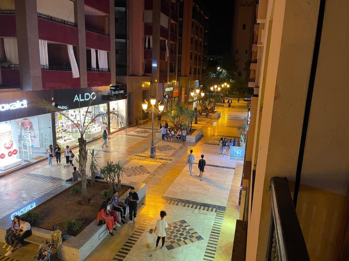 Appartement Haut Standing Gueliz Plaza Avec Vue Marrakesh Eksteriør billede