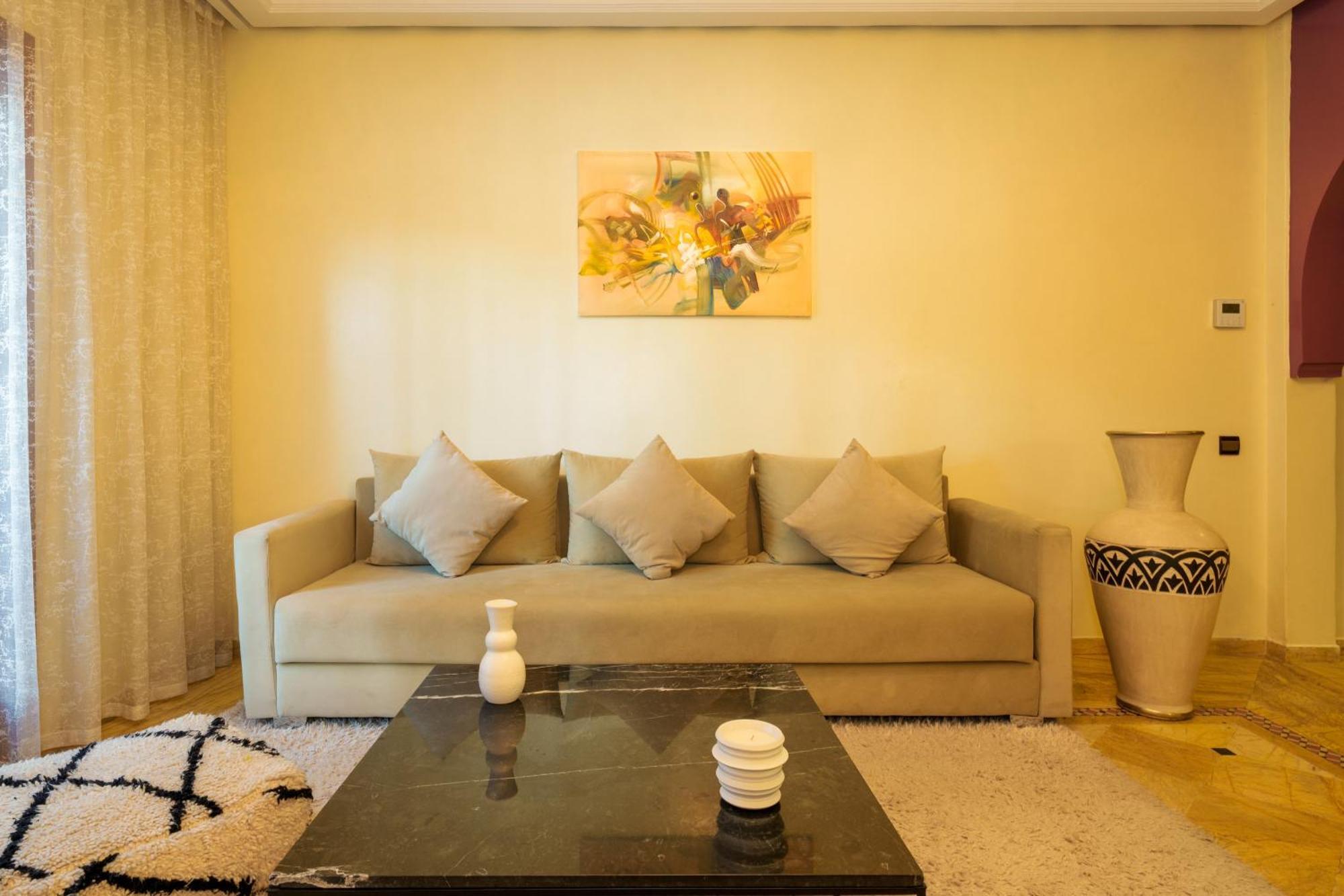 Appartement Haut Standing Gueliz Plaza Avec Vue Marrakesh Eksteriør billede